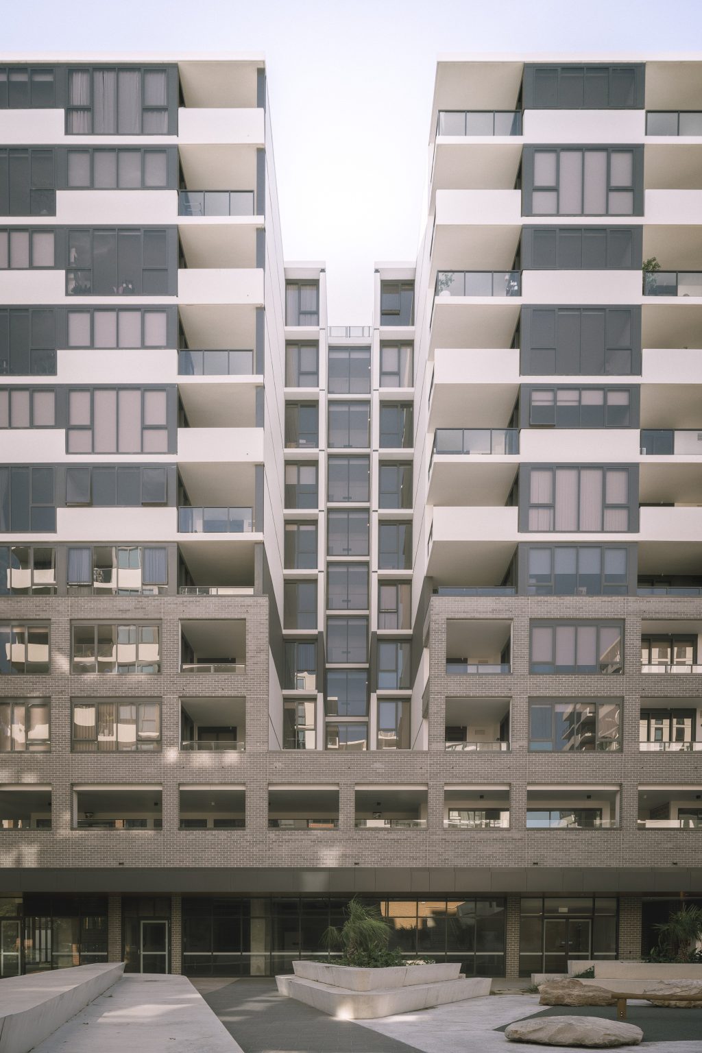Springy Square Spring Square | Studio SC